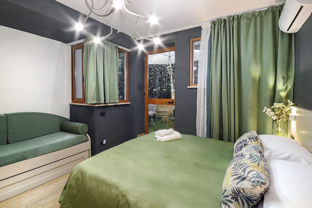 undefined B&B Sorrento Queen