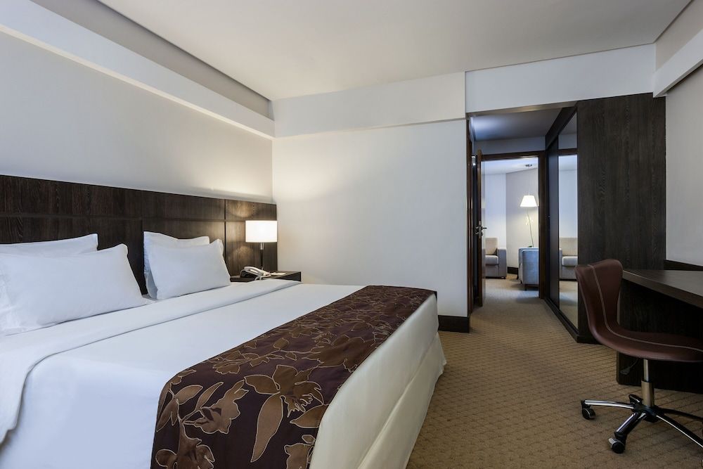Premium Suite