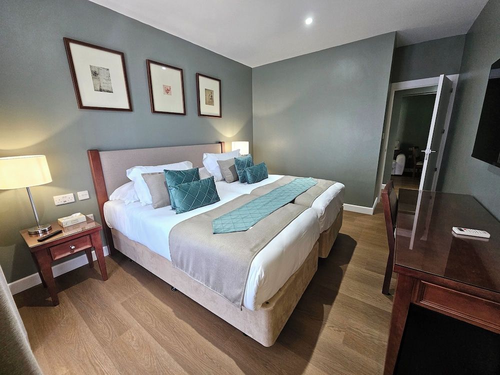 The Rock Hotel Family Suite, 2 Bedrooms, Balcony, Partial Sea View