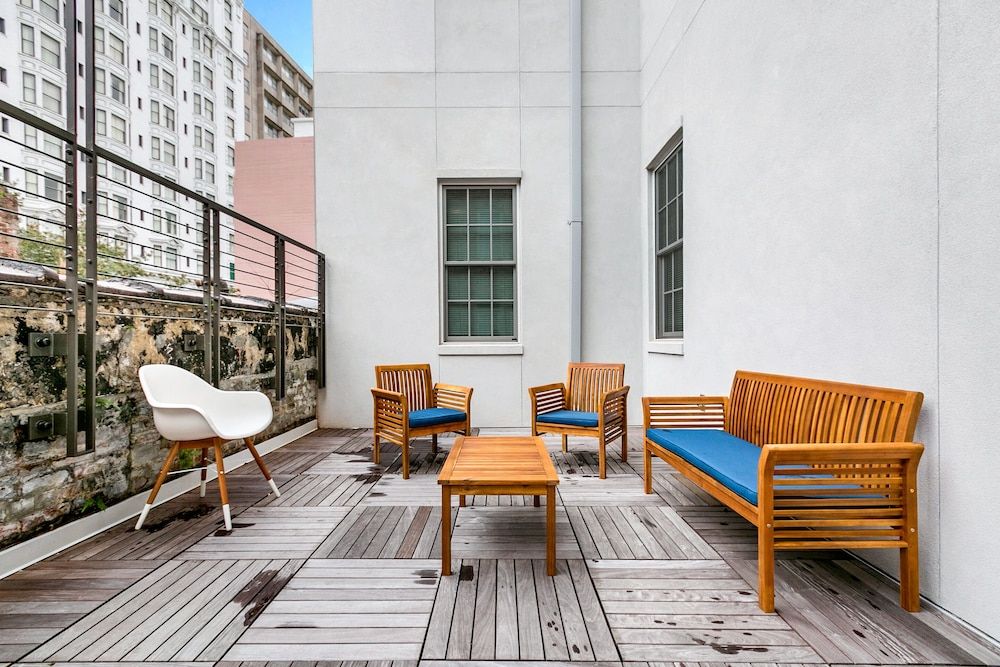 Family Condo, City View