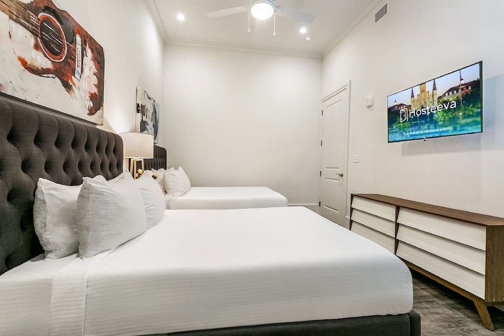 Signature Condo, 2 Bedrooms