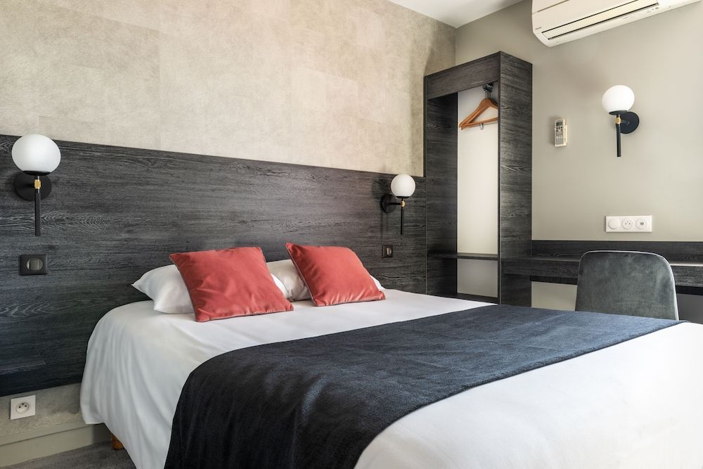 Classic Double Room, Private Bathroom