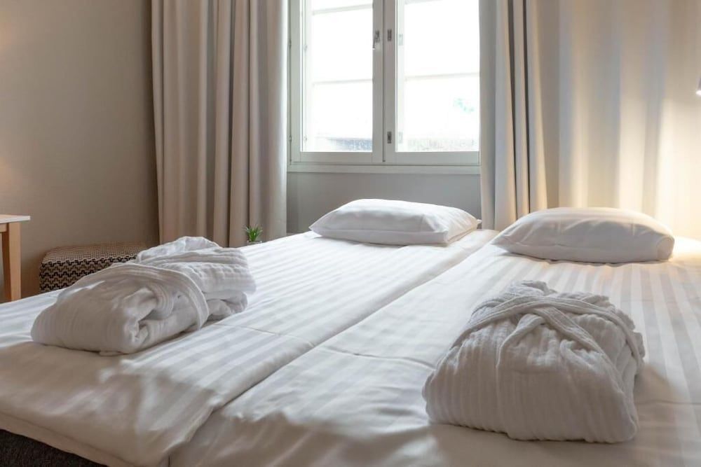 Hotelli Jokipuisto Superior Double Room 4