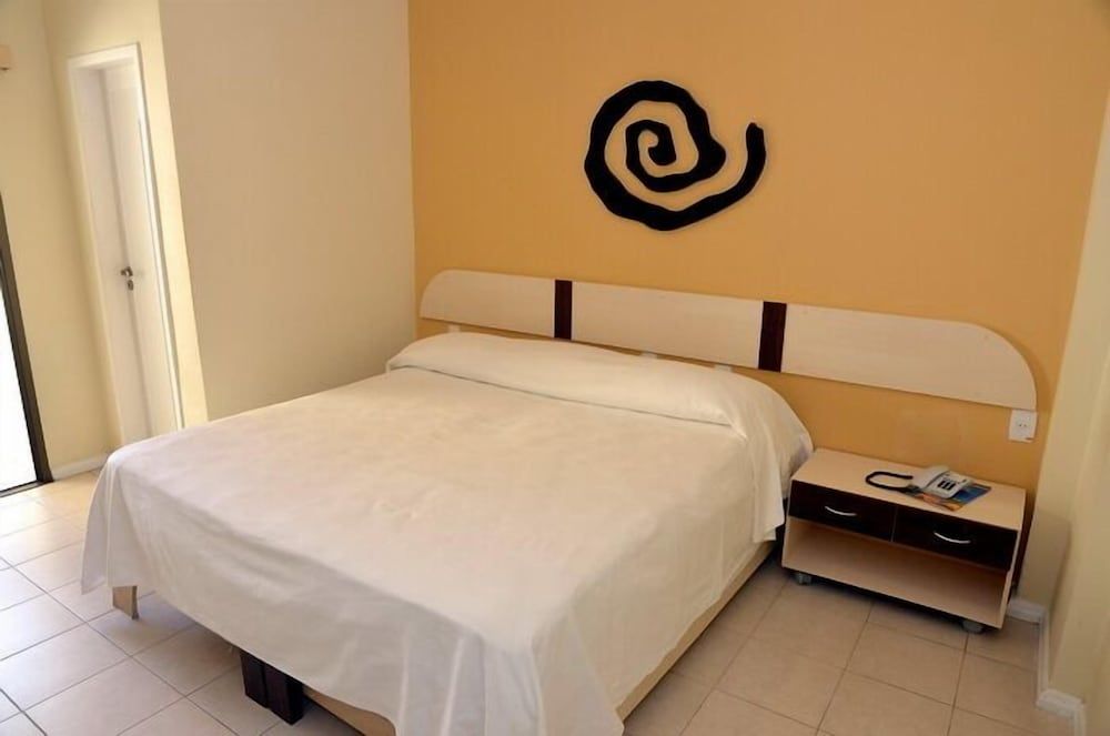 San Manuel Praia Hotel Deluxe Triple Room 2