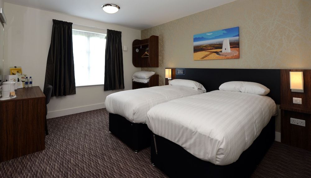 Fallow Field, Telford by Marston's Inns Double or Twin Room 2