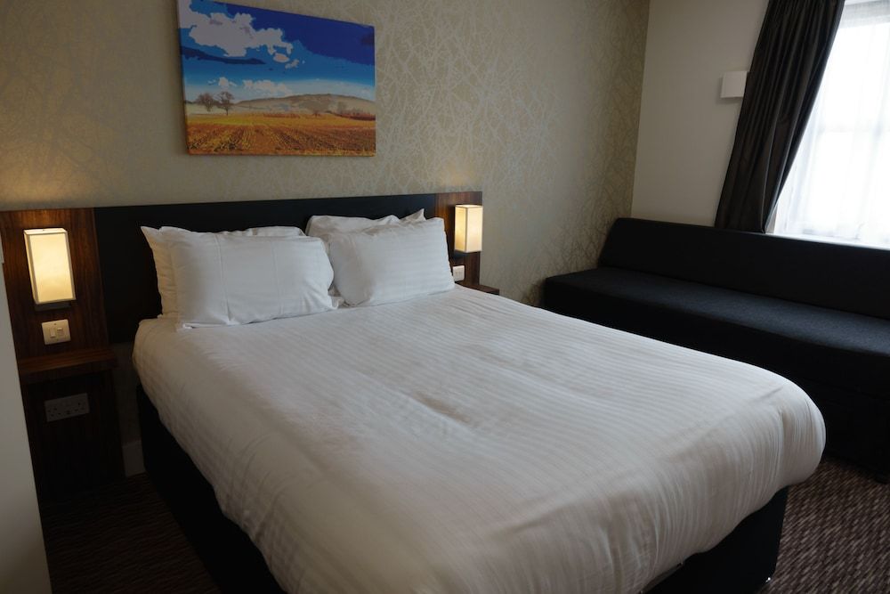 Fallow Field, Telford by Marston's Inns Family Room 2