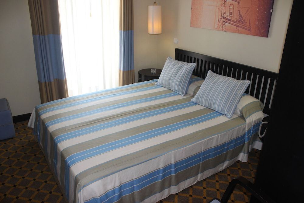 Single Room, River View