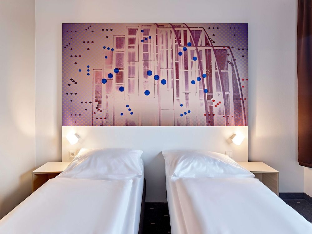 B&B Hotel Köln-Troisdorf Twin Room 2