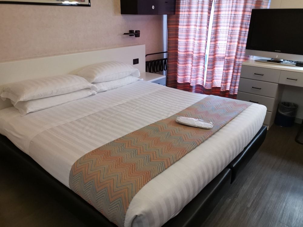 Hotel Falco D'Oro by Falco D'Oro Hotels Standard Double or Twin Room 2