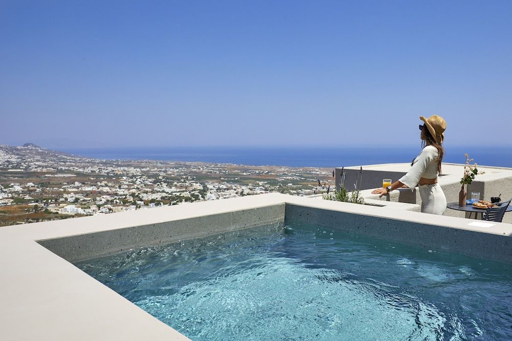 undefined Halcyon Days Suites 2