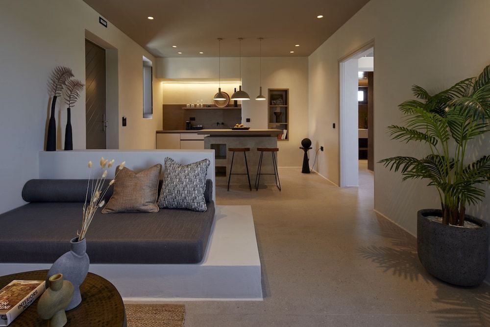 Halcyon Days Suites Zenith, Executive Suite with Private Pool 3