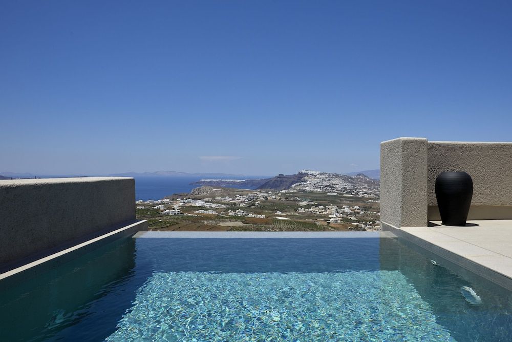 undefined Halcyon Days Suites 4