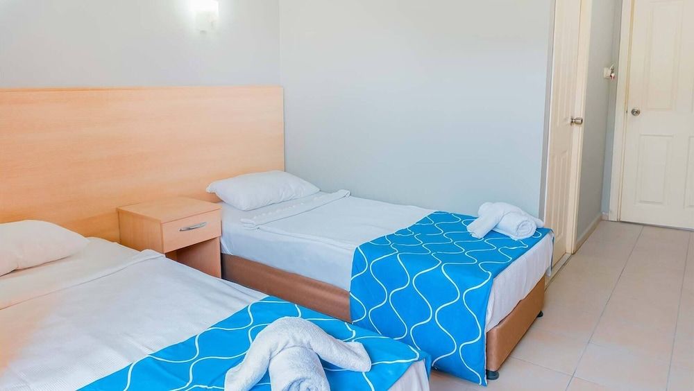 Economy Room