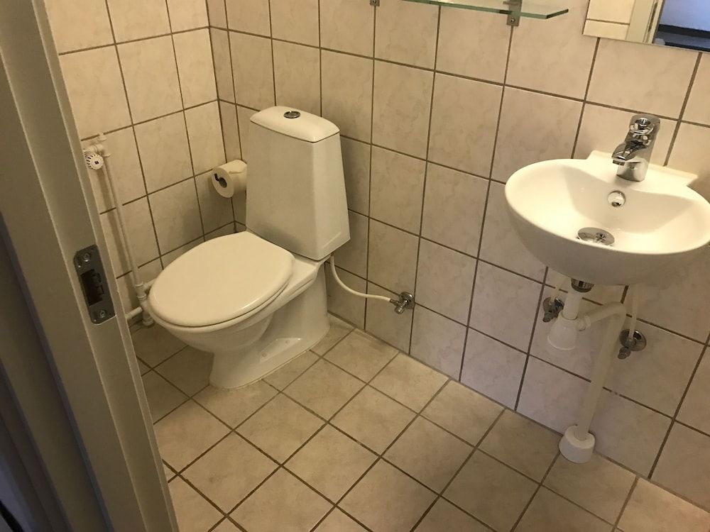 Hotel Medio Single Room 2