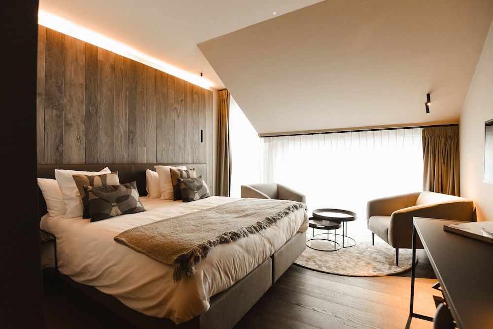 Hotel Sanglier Deluxe Double Room