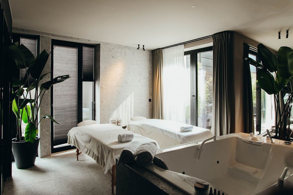 Hotel Sanglier Luxury Suite 5