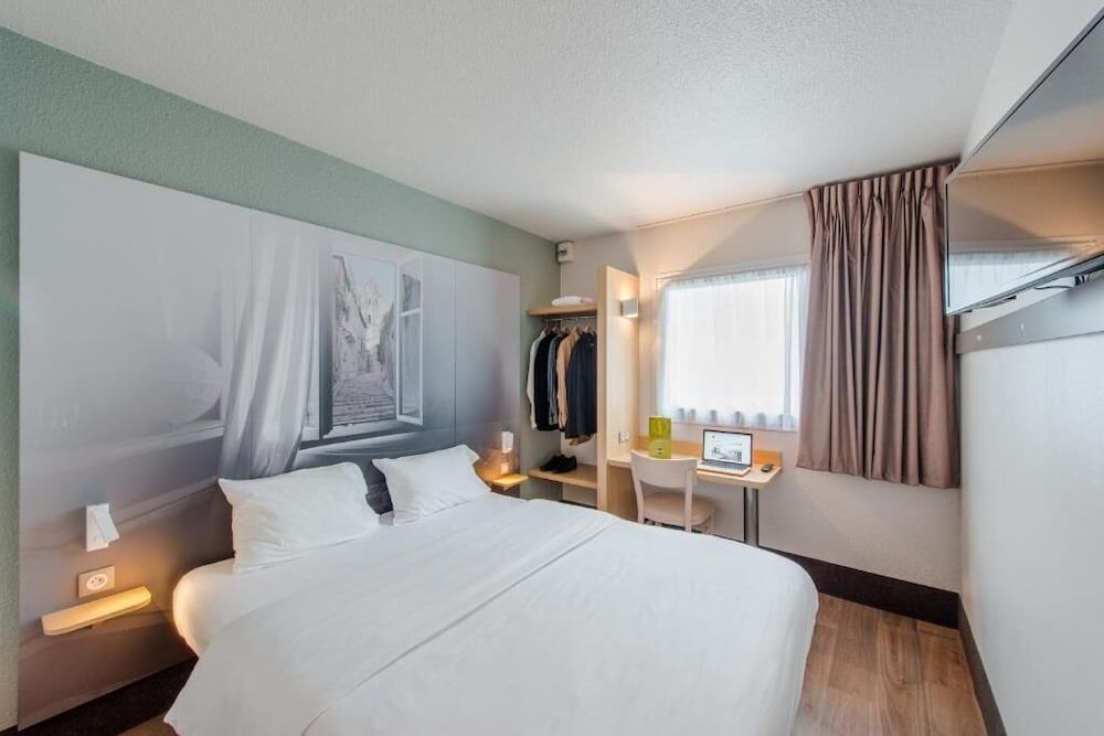 B&B HOTEL Cambrai Standard Double Room