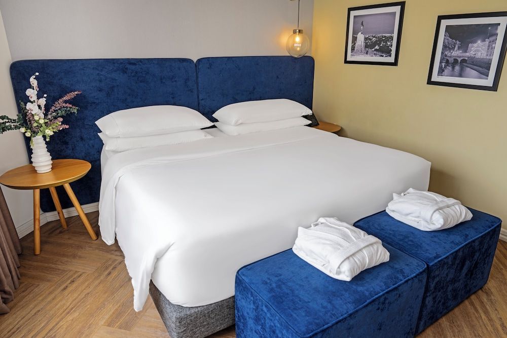 Studio Suite, 1 King Bed, Non Smoking