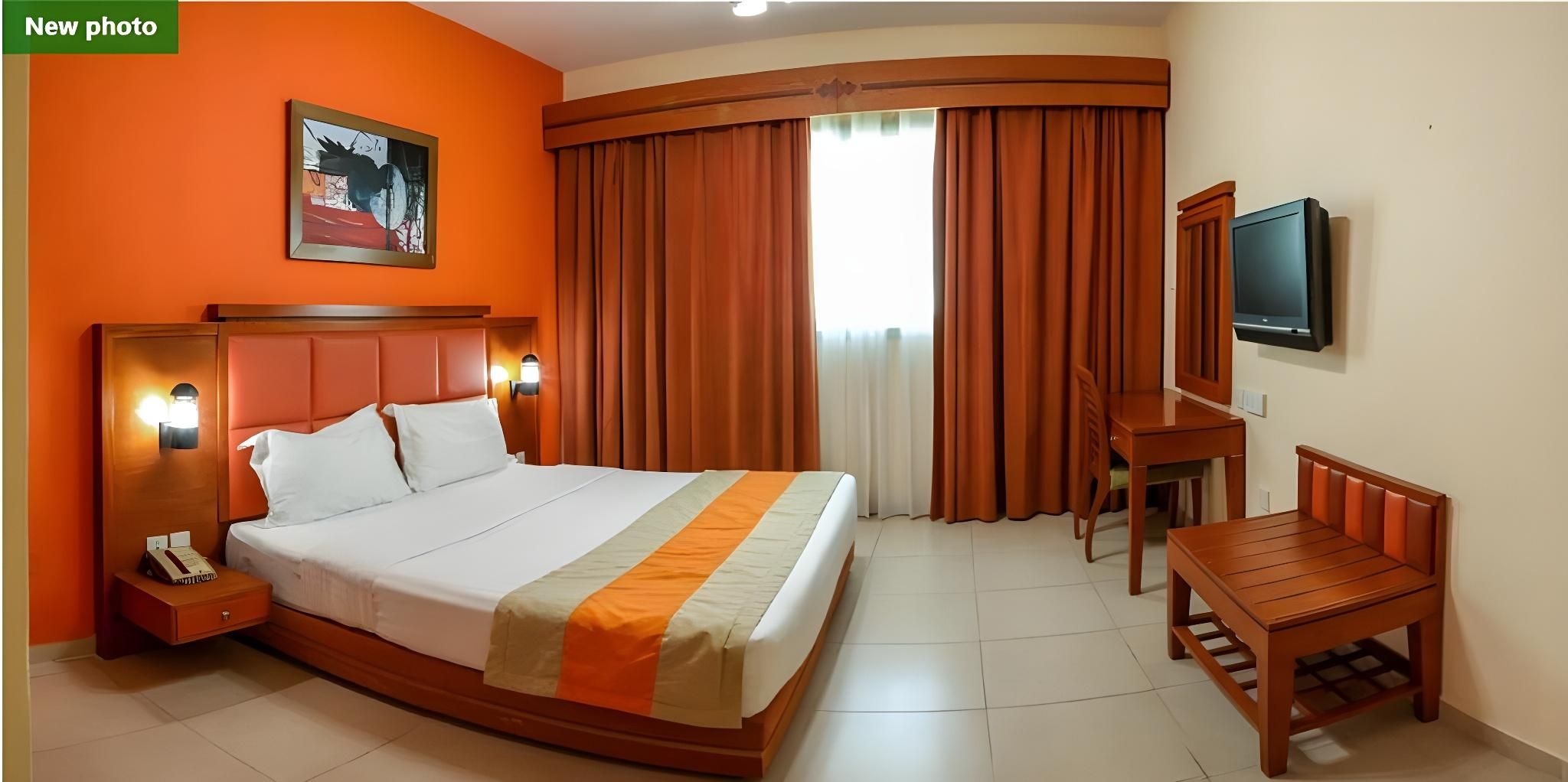 Wescott Plaza Hotel Apartments