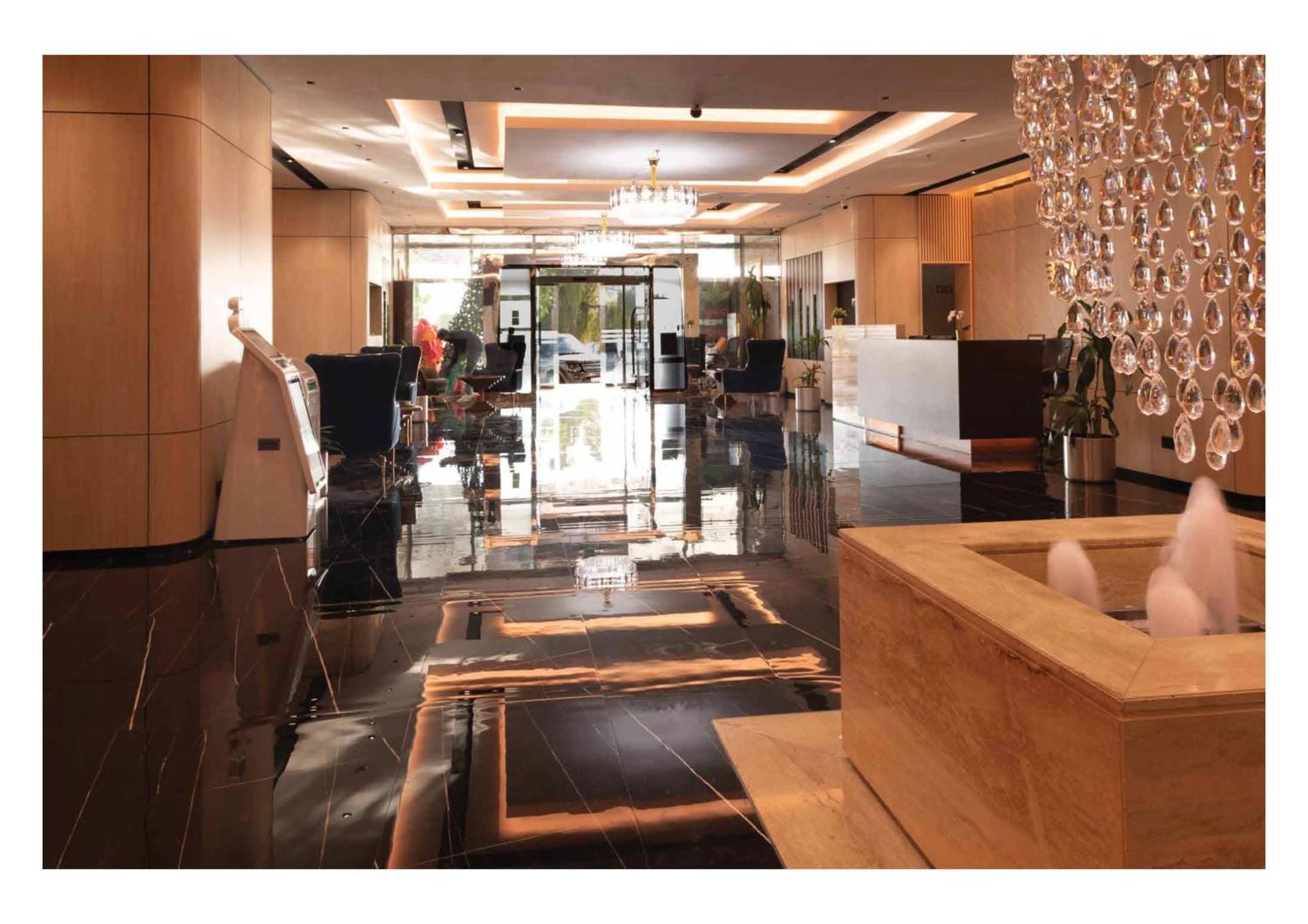 Wescott Plaza Hotel Apartments