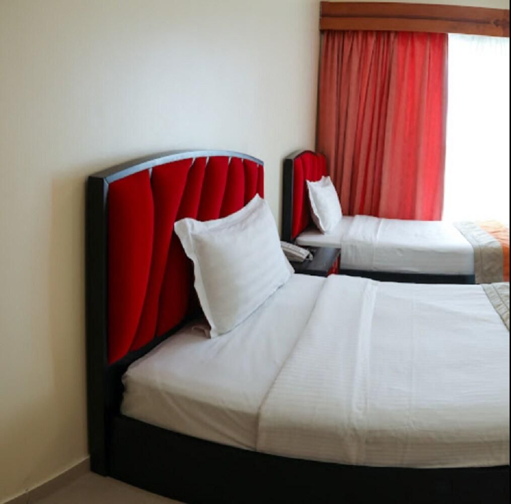 Premium Executive Studio