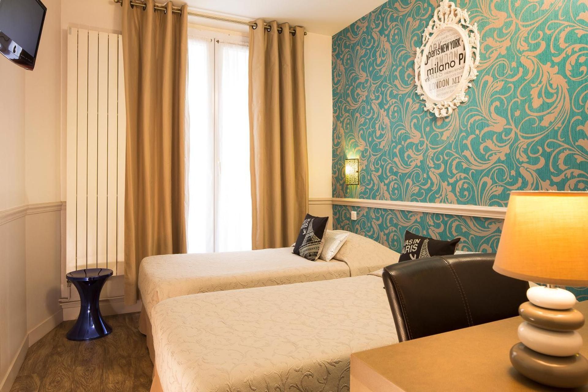 Hotel De La Cite Rougemont Twin Room 2