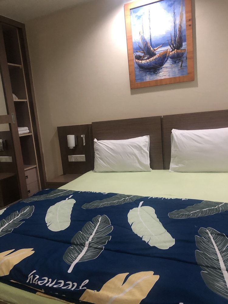 Studio Apartment Nagoya Mansion Batam Standard Studio, 1 Bedroom, City View 2