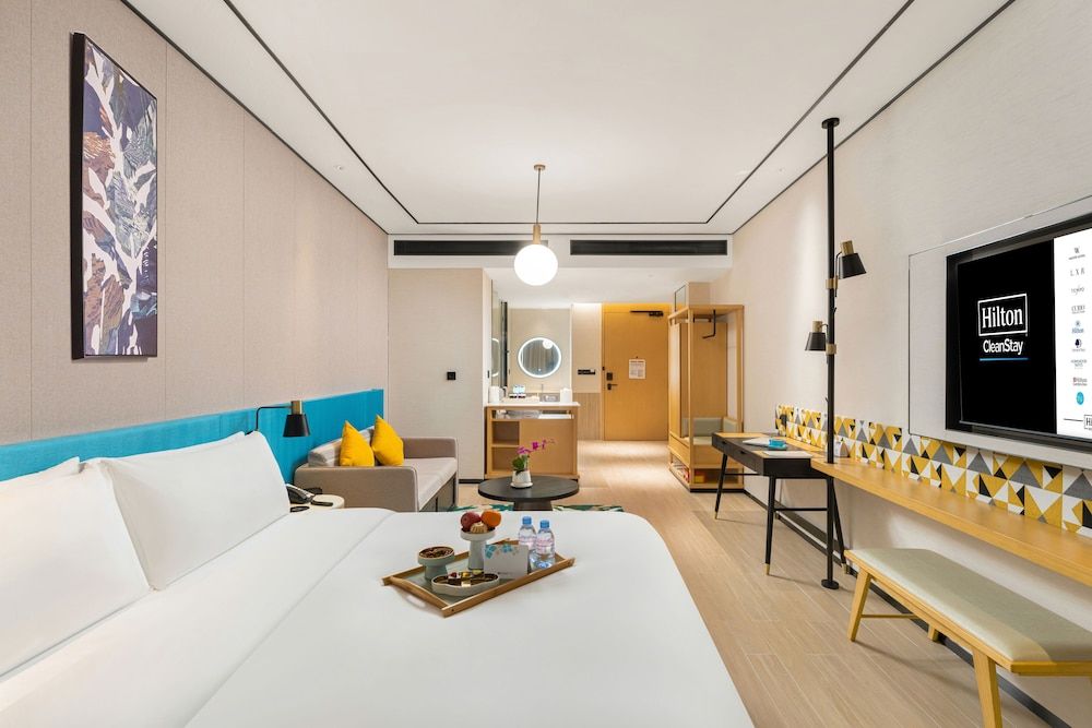Deluxe Room, 1 King Bed