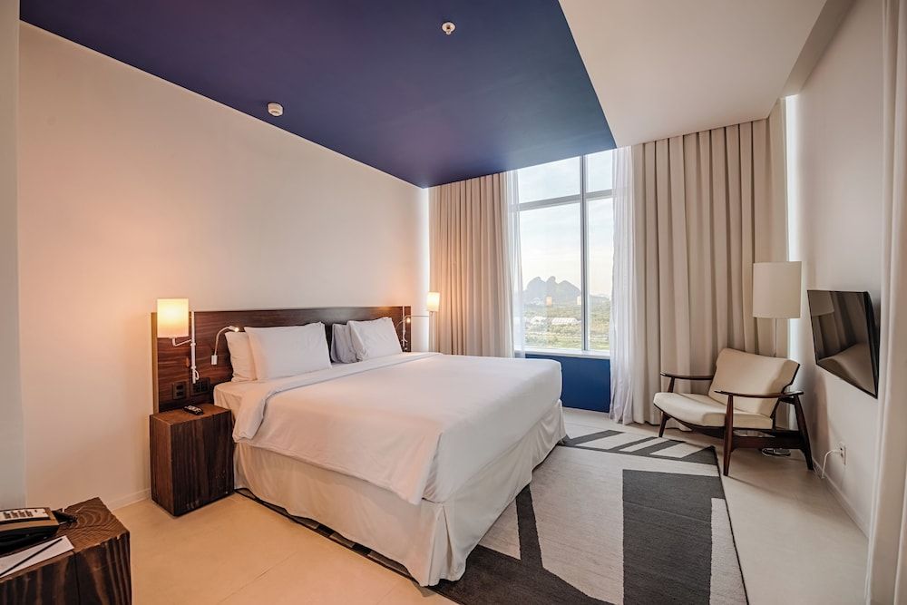 Studio Suite, 1 King Bed, Non Smoking