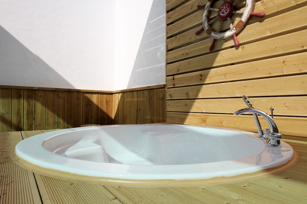 Royal Prime Hotel Suite 15