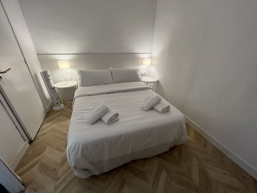 undefined THE MO HOUSE GOTIC 7