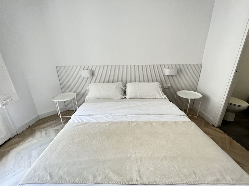 undefined THE MO HOUSE GOTIC