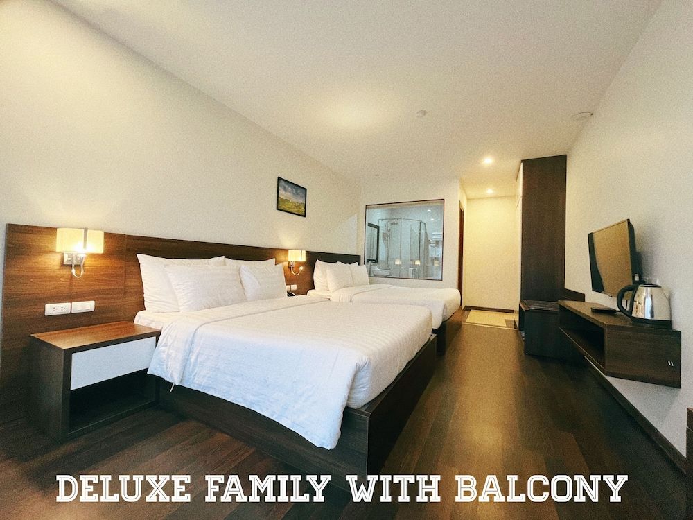 undefined Paragon Noi Bai Hotel and Pool 7