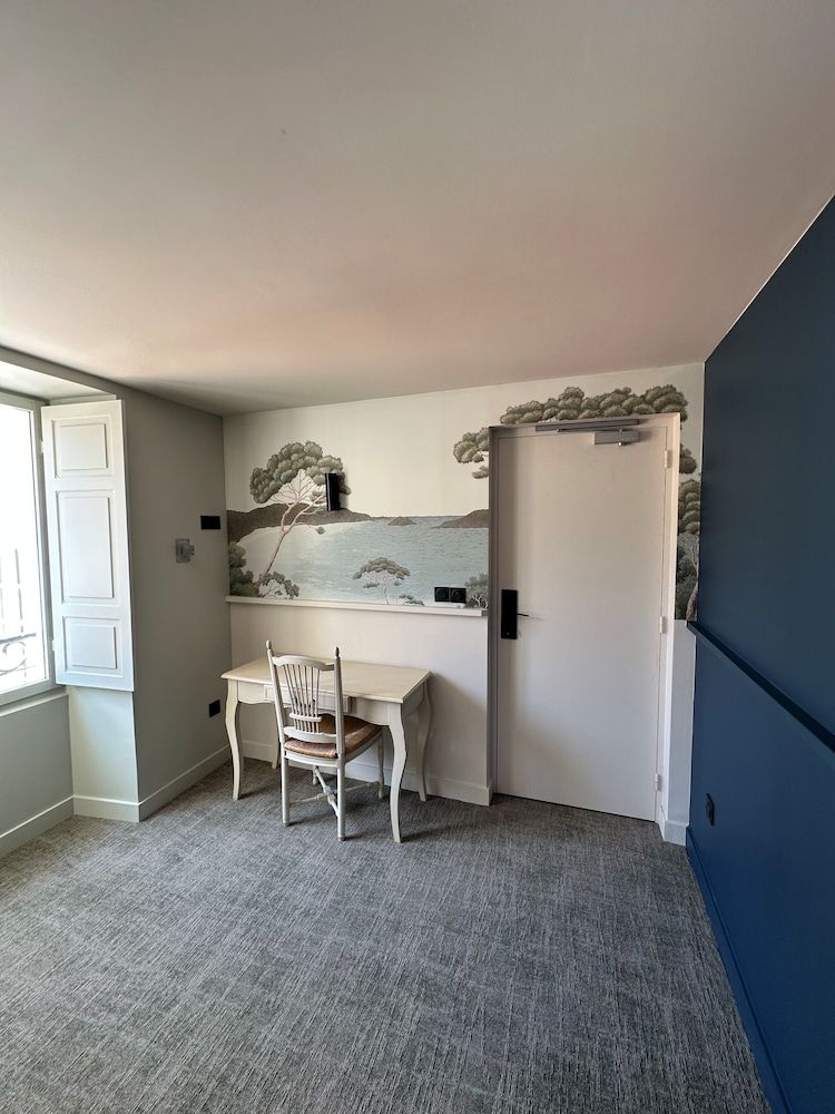 Hôtel Médieval Suite 8