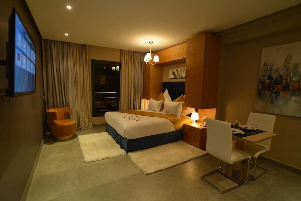 Dayet Ifrah by Rent Inn Standard Suite, 1 Bedroom, Non Smoking, Balcony 2