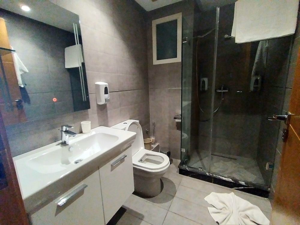 Dayet Ifrah by Rent Inn Deluxe Suite, 1 Bedroom, Non Smoking, Terrace 4