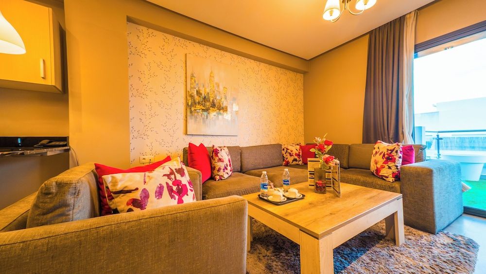 Dayet Ifrah by Rent Inn Deluxe Suite, 1 Bedroom, Non Smoking, Terrace 8