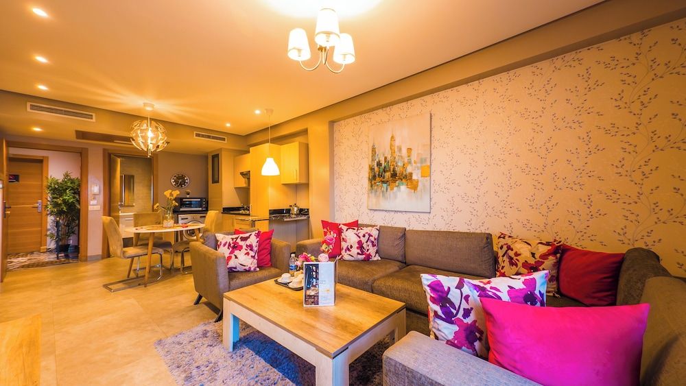 Dayet Ifrah by Rent Inn Deluxe Suite, 1 Bedroom, Non Smoking, Terrace 7