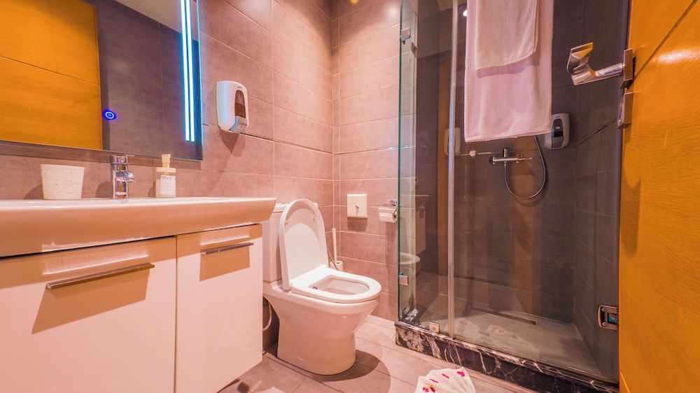 Dayet Ifrah by Rent Inn Deluxe Suite, 1 Bedroom, Non Smoking, Terrace 5