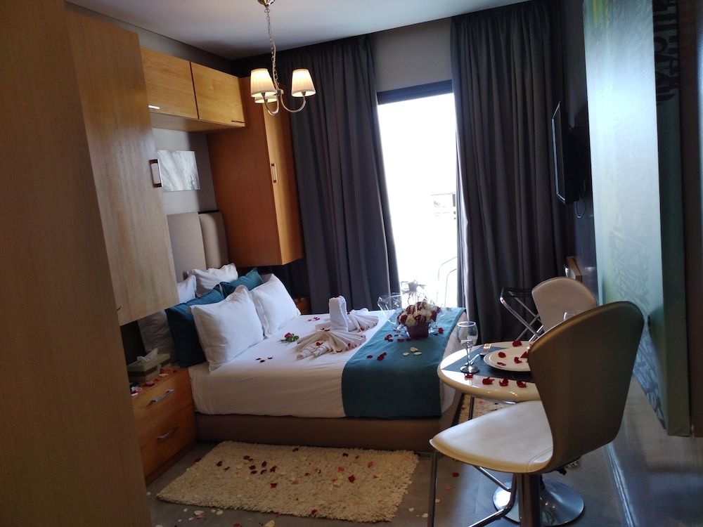 Dayet Ifrah by Rent Inn Studio, 1 Double Bed, Accessible, Kitchenette 3