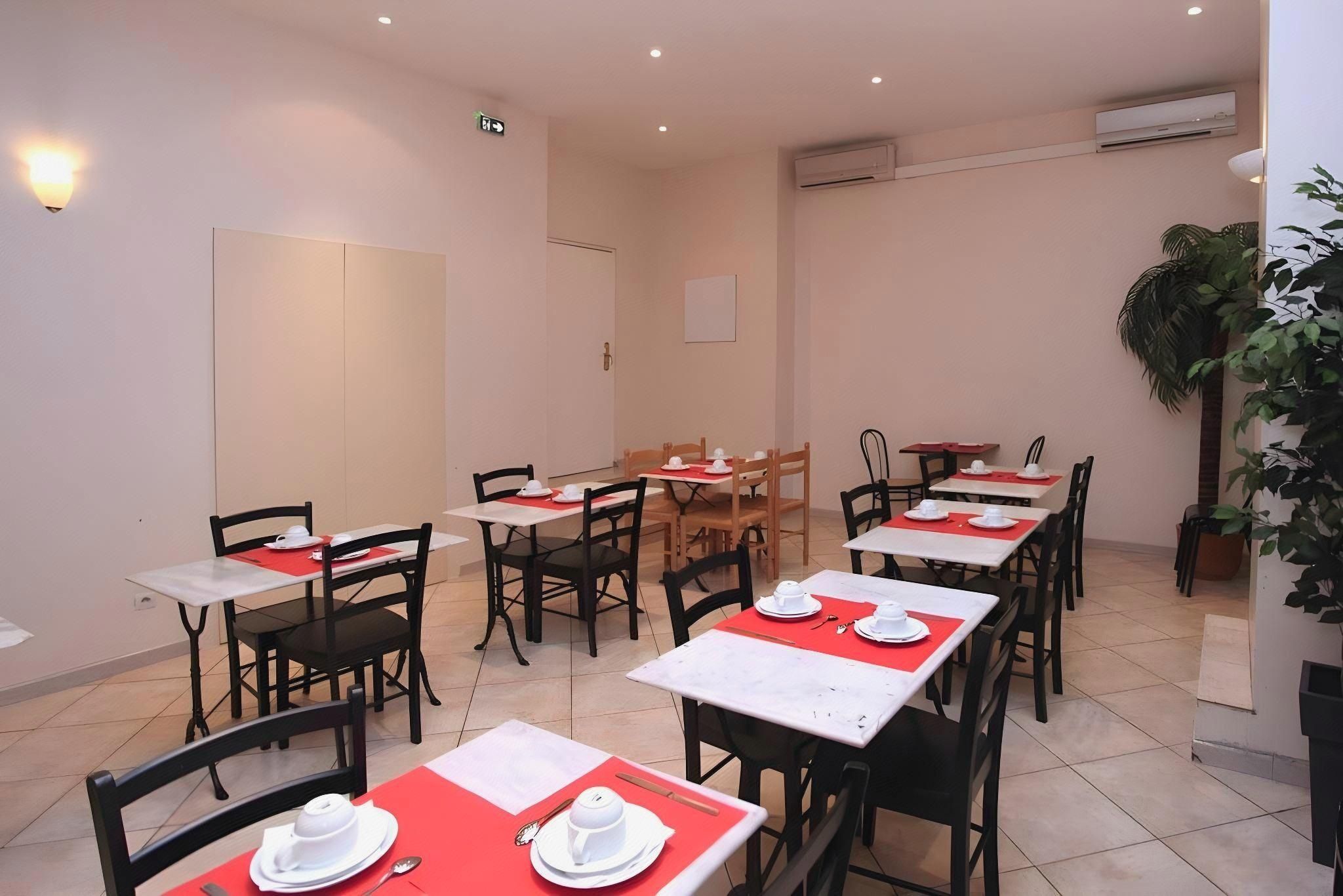 f46c82cb366bff253a4a8e1c9e1bd0f1