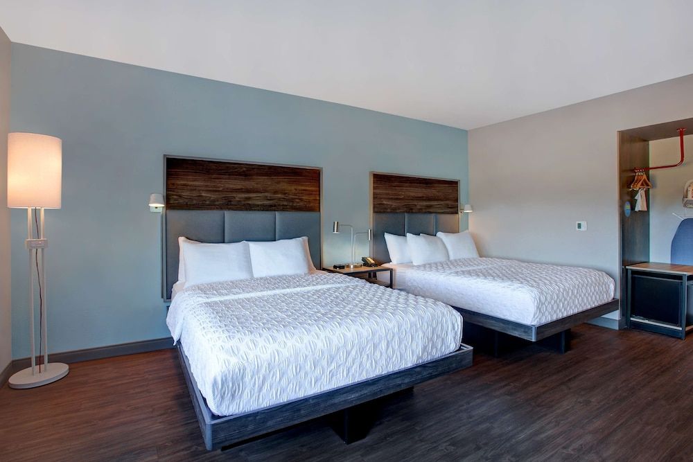 Room, 2 Queen Beds, Accessible (Hearing)
