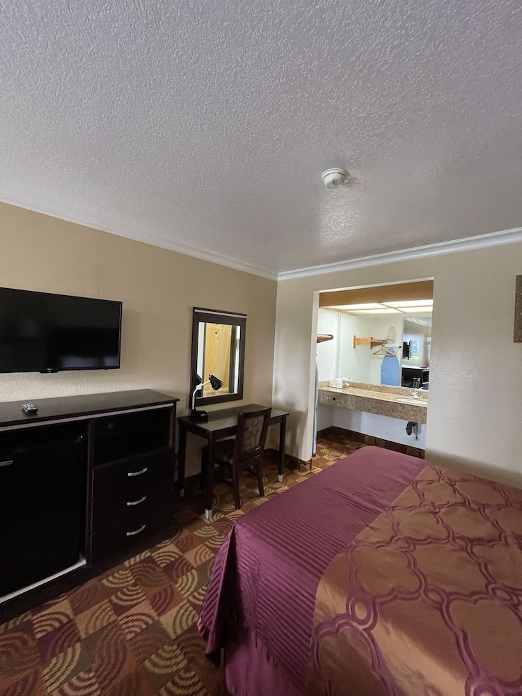 Chino Motel Double Room 3