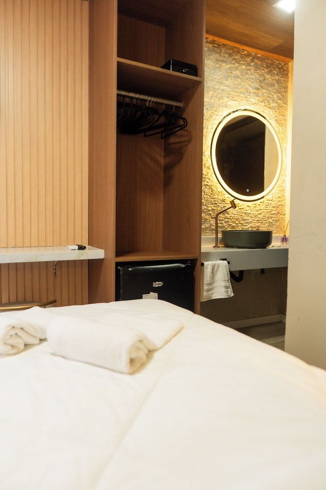 Ipanema Beach Hostel Standard Suite, 1 Queen Bed 3