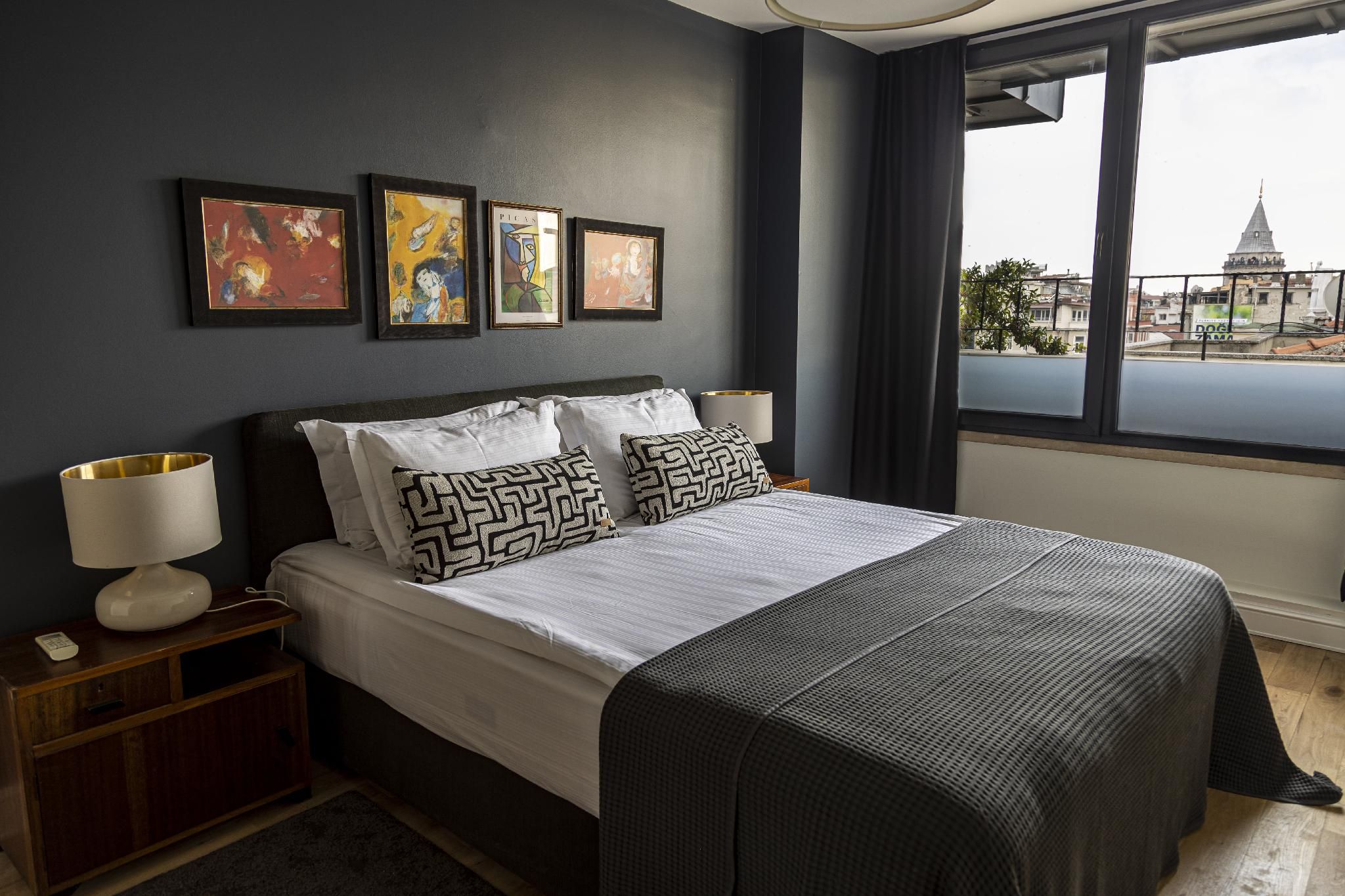 undefined GALATA M84 6