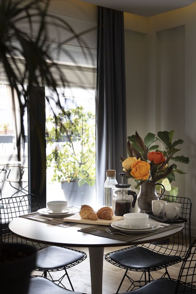 undefined GALATA M84 9