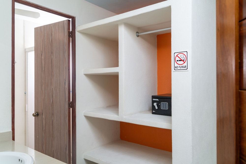 Fabuloso Hotel Las Vegas Standard Room 4