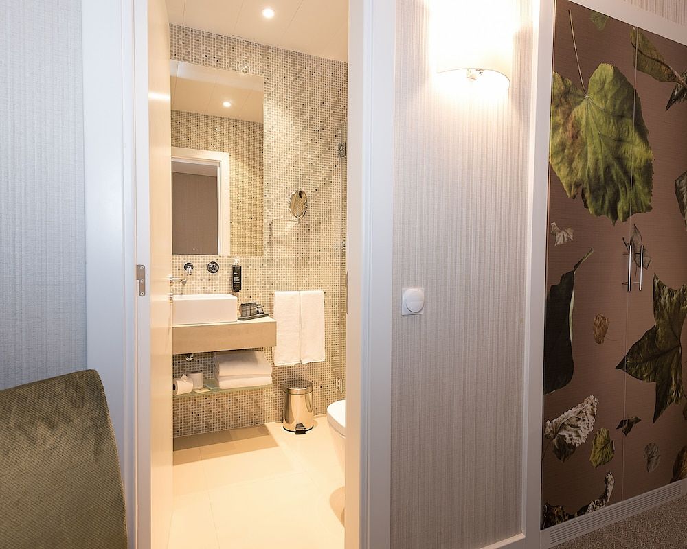 The Leaf Boutique Hotel Lisbon Classic Double Room 3