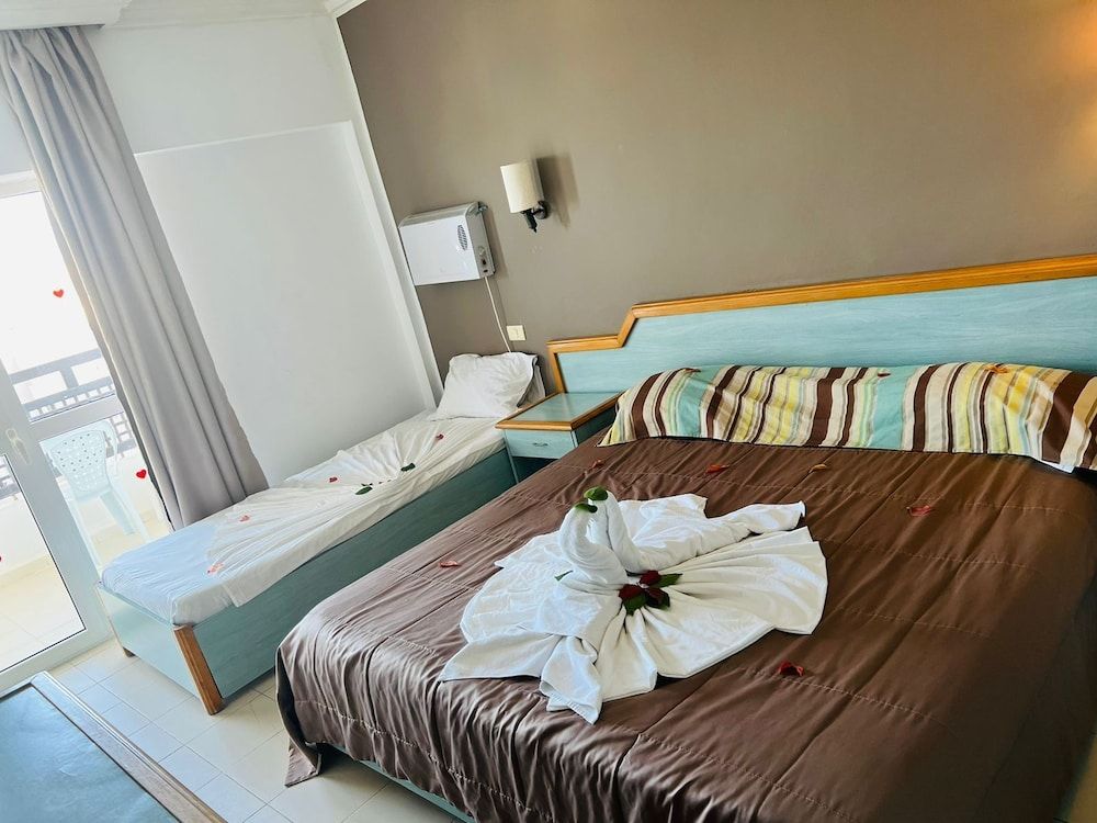 Triple room city view