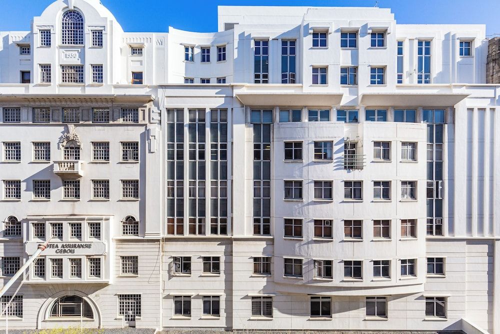 undefined Old Bank Hotel 8